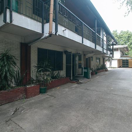 Reddoorz At Broadway Court Apartelle Quezon City Eksteriør billede