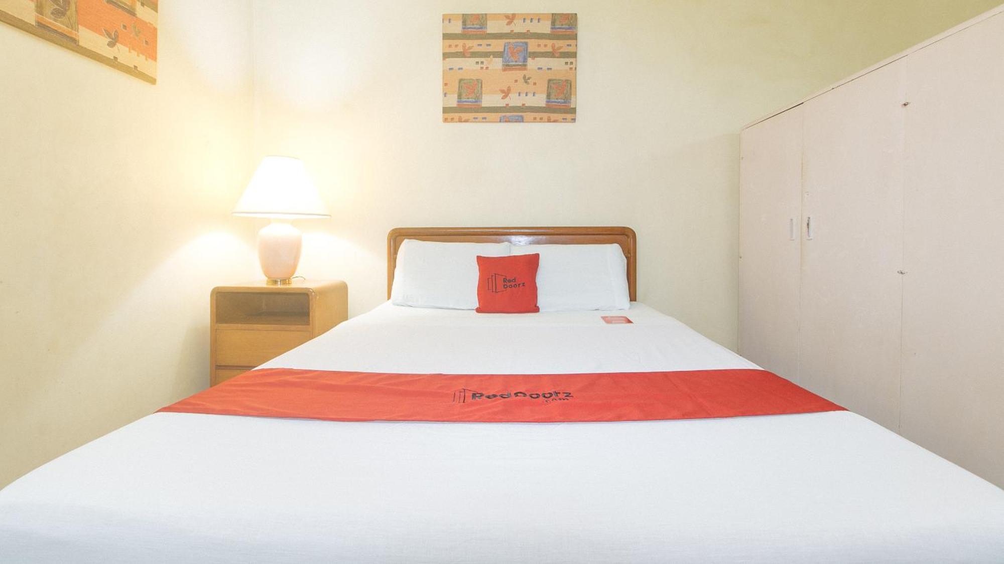 Reddoorz At Broadway Court Apartelle Quezon City Eksteriør billede