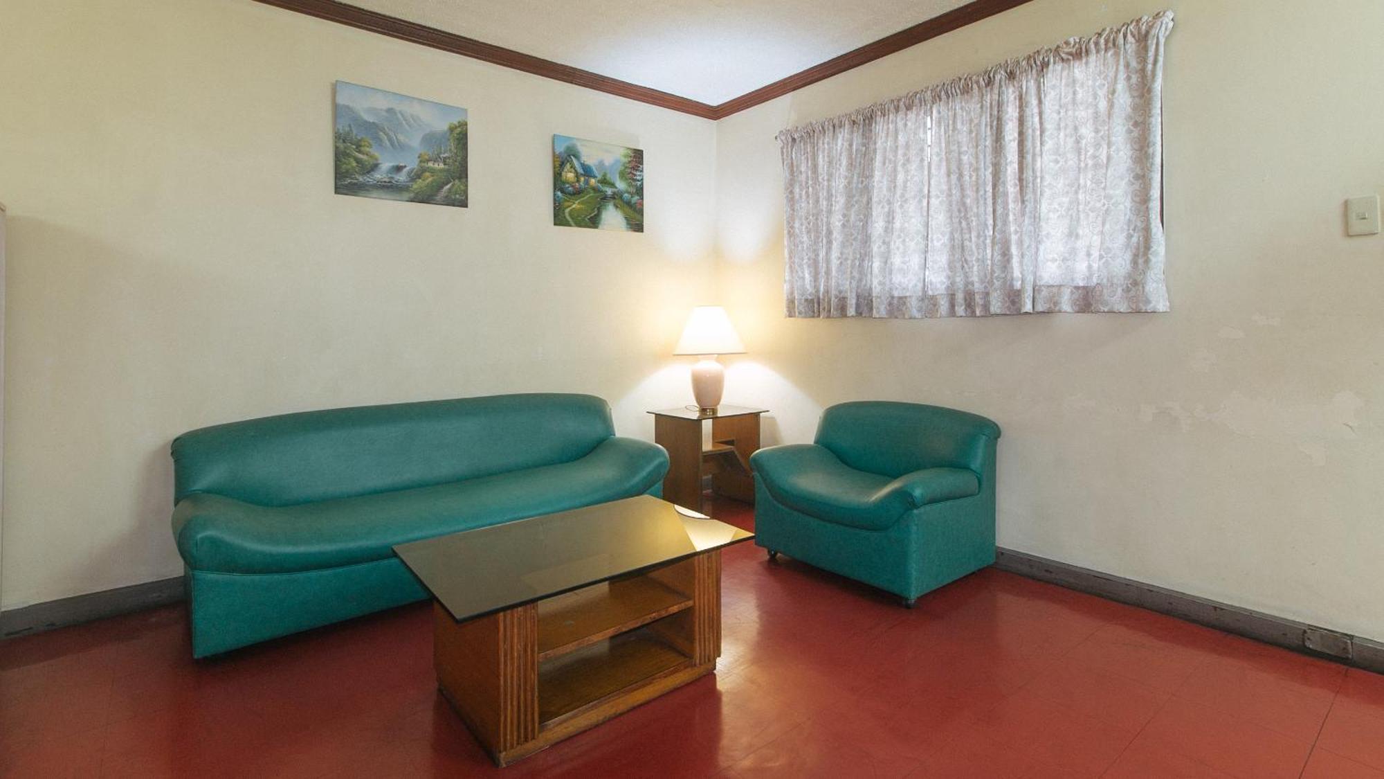 Reddoorz At Broadway Court Apartelle Quezon City Eksteriør billede