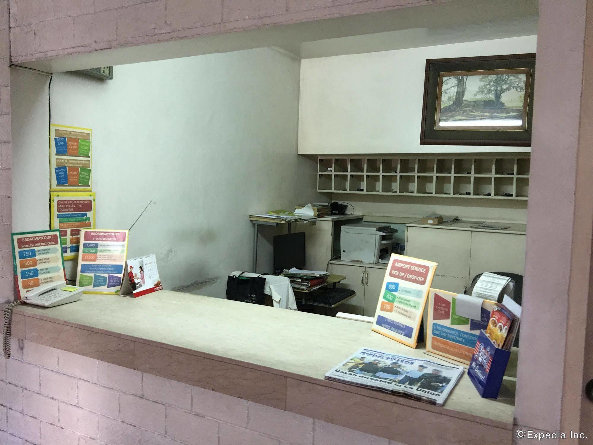 Reddoorz At Broadway Court Apartelle Quezon City Eksteriør billede